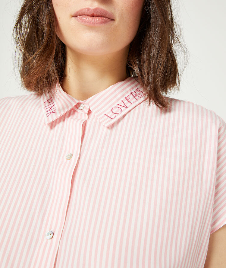 Pyjama shirt in stripes pink.