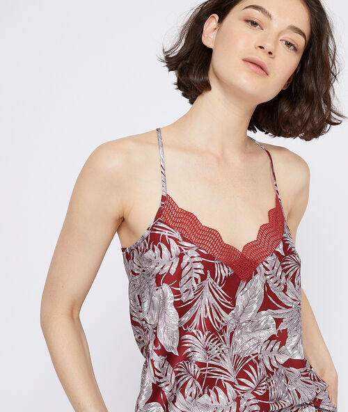 Leaves print top brick red.