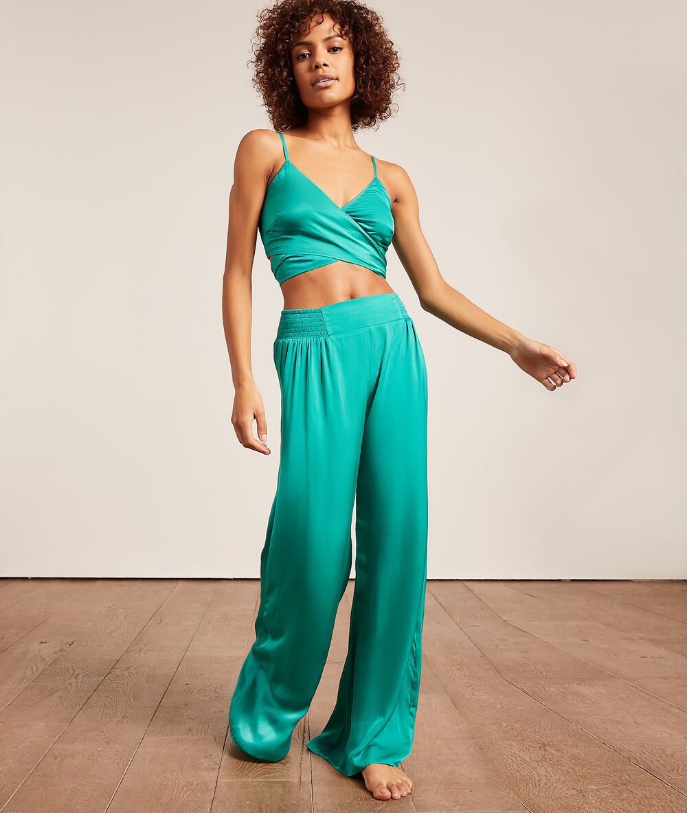 Multi-position bralette green.