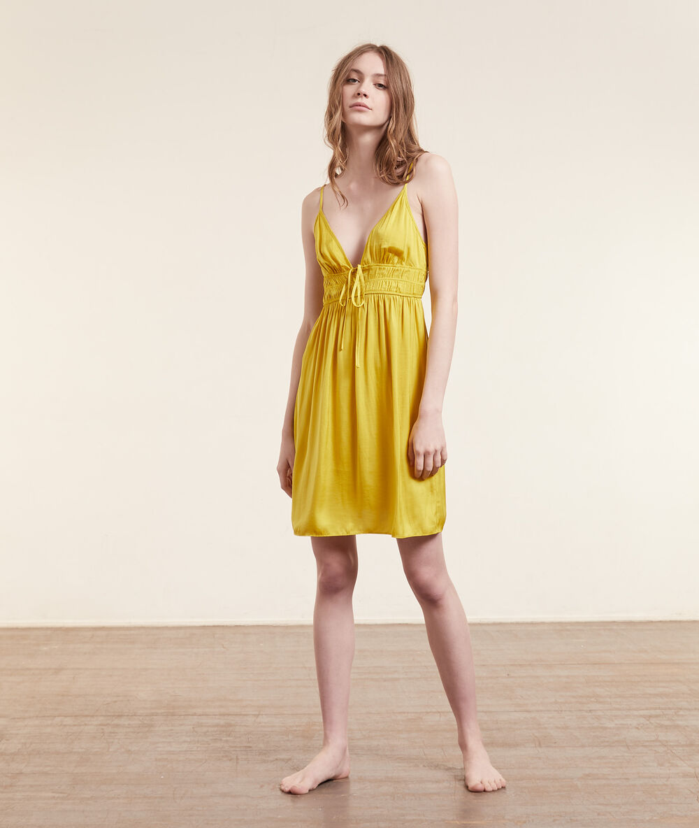 Strapless nighdress bright yellow.