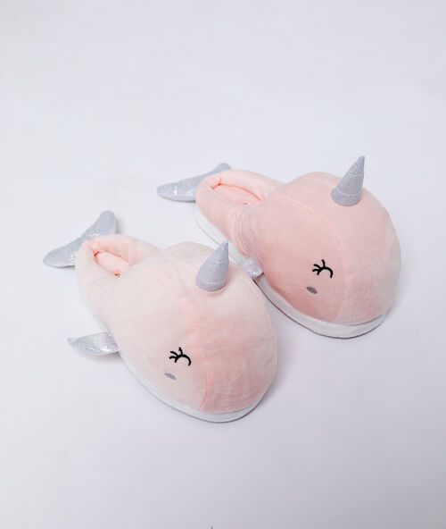 Mule slippers pink.