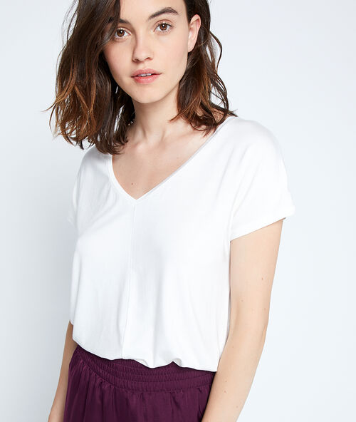 Short sleeves t-shirt ecru.