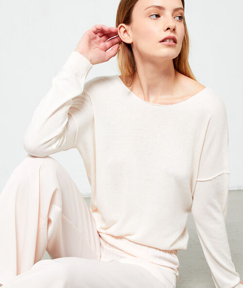 Ribbed fine jumper powder pink.