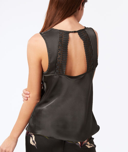 Graphic lace top Graphic lace top