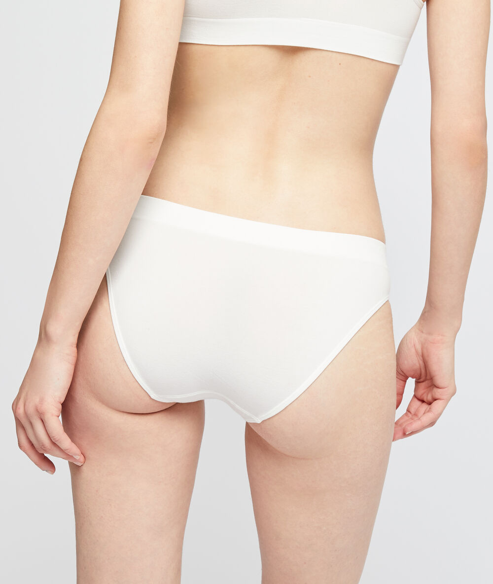 Seamless brief off white.