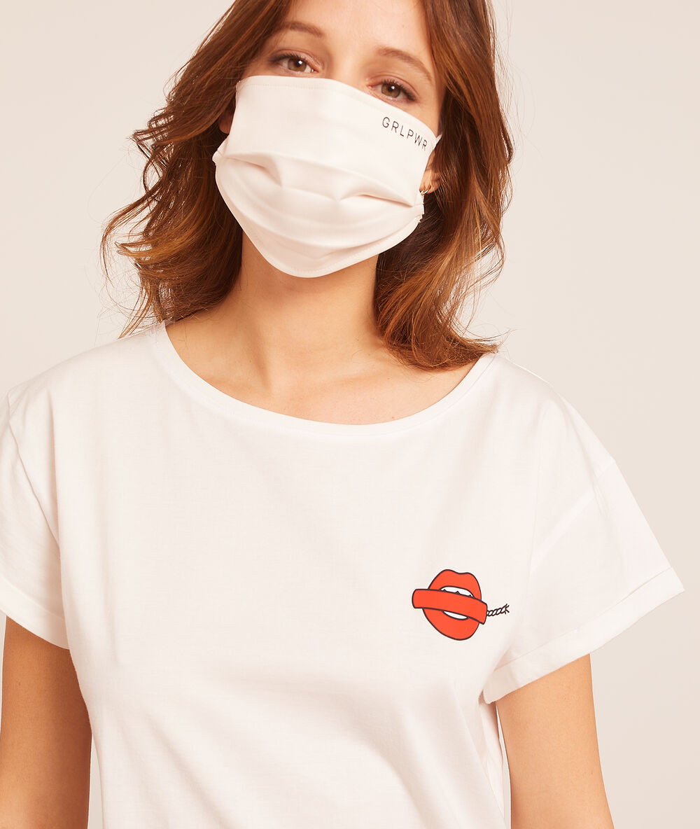 Set of 7 protective masks white.