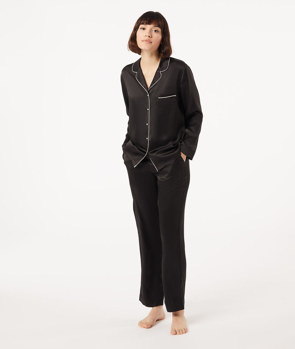 Silk trousers black.