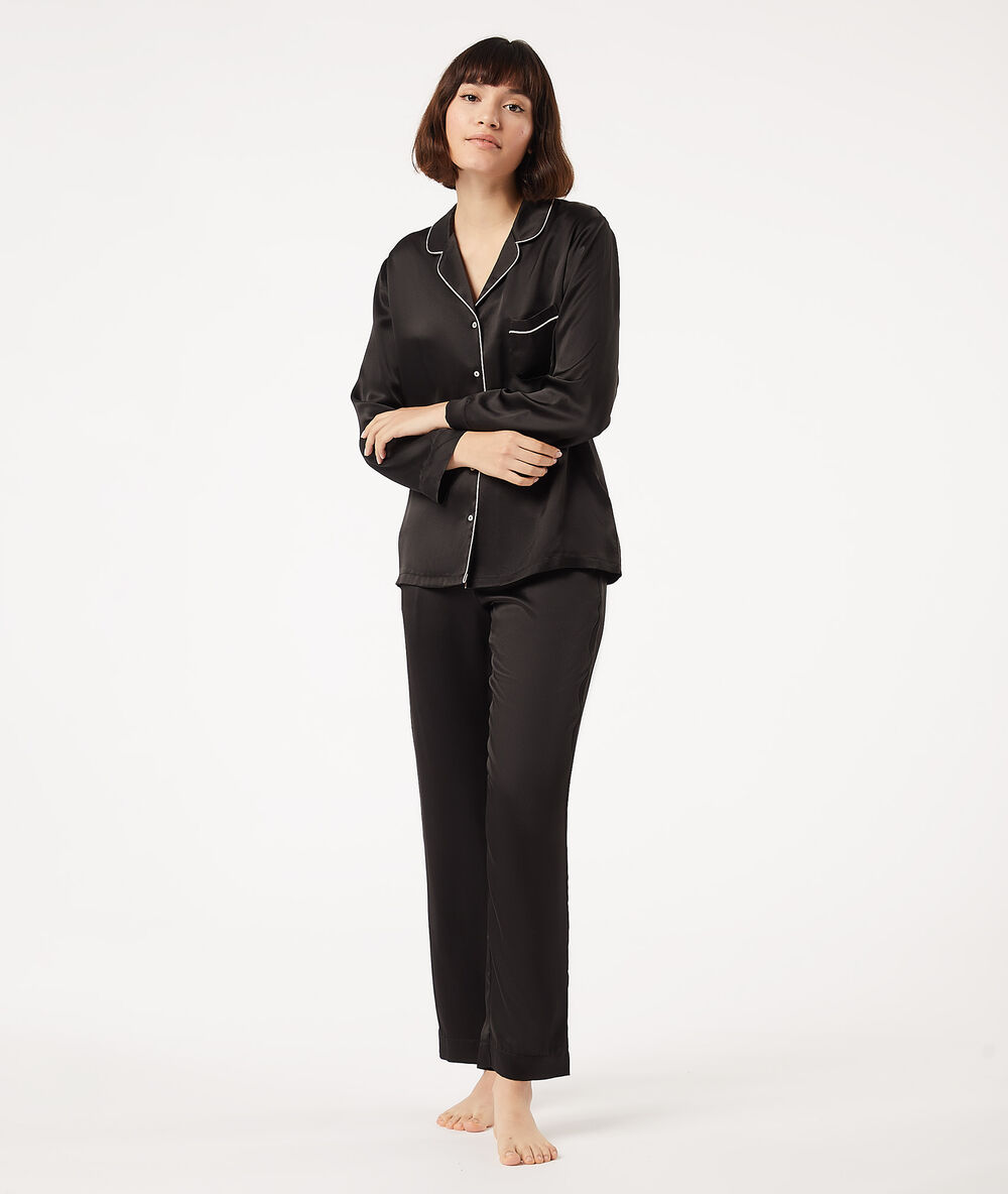 Silk trousers black.