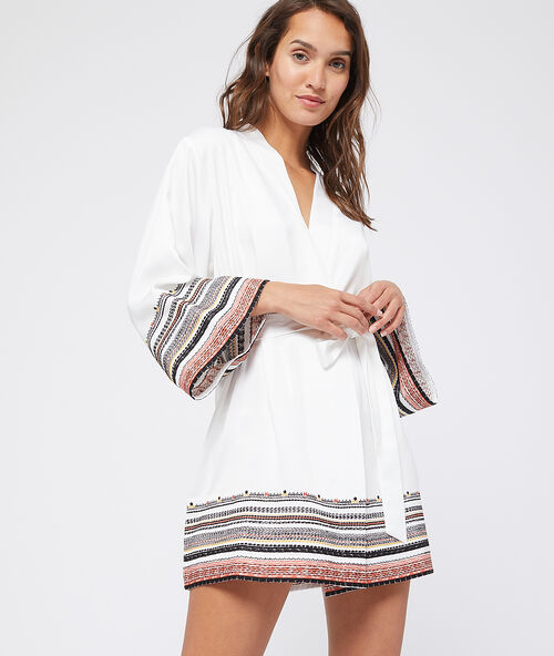 Satiny ethnic kimono off white.