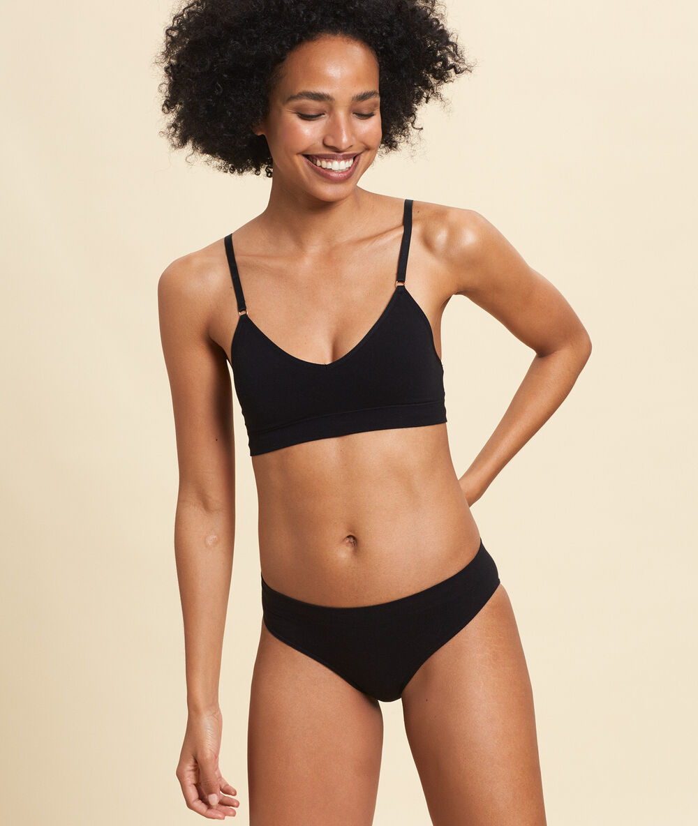 Seamless brief black.