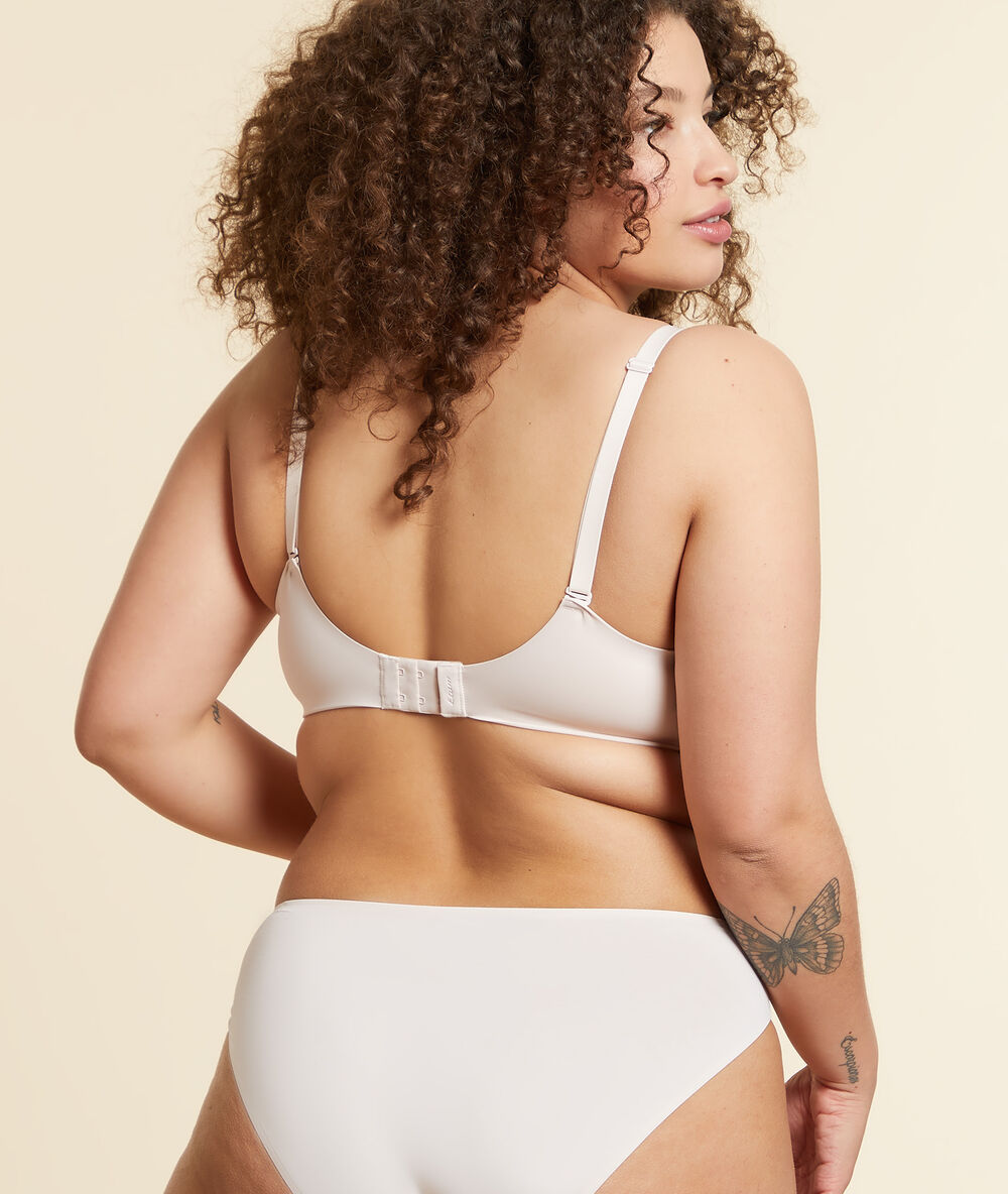 Bra n°5 : classic padded bra blush pink.