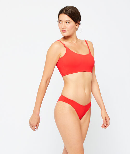 Bikini top red.