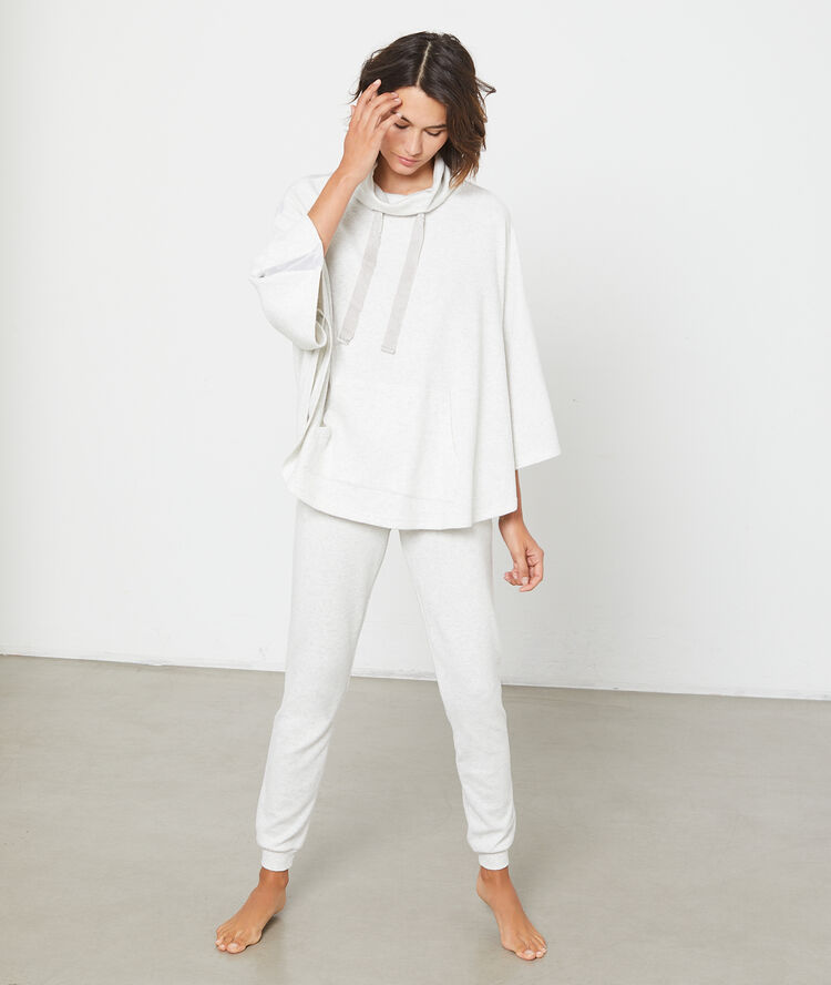 Lounge trousers ecru.