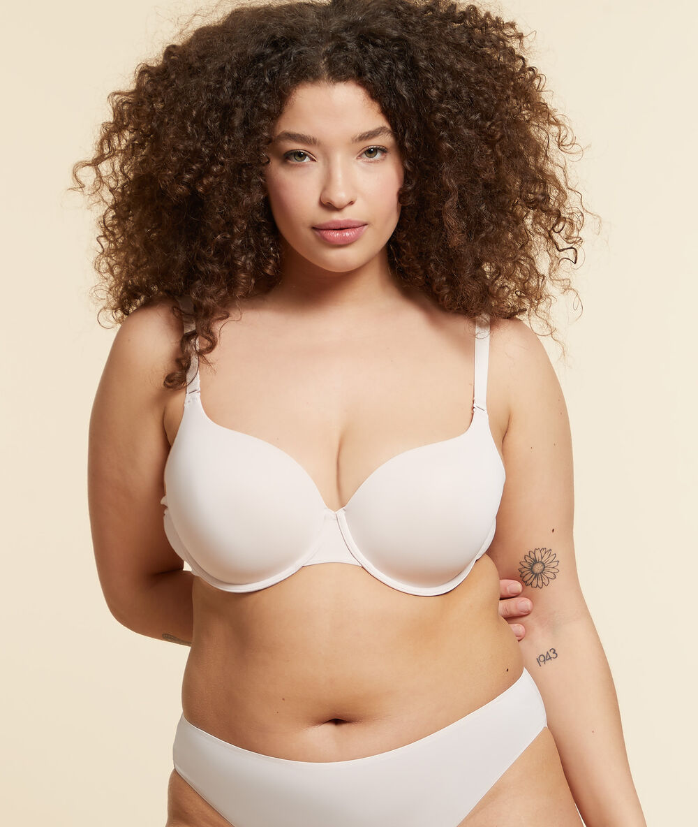 Bra n°5 : classic padded bra blush pink.