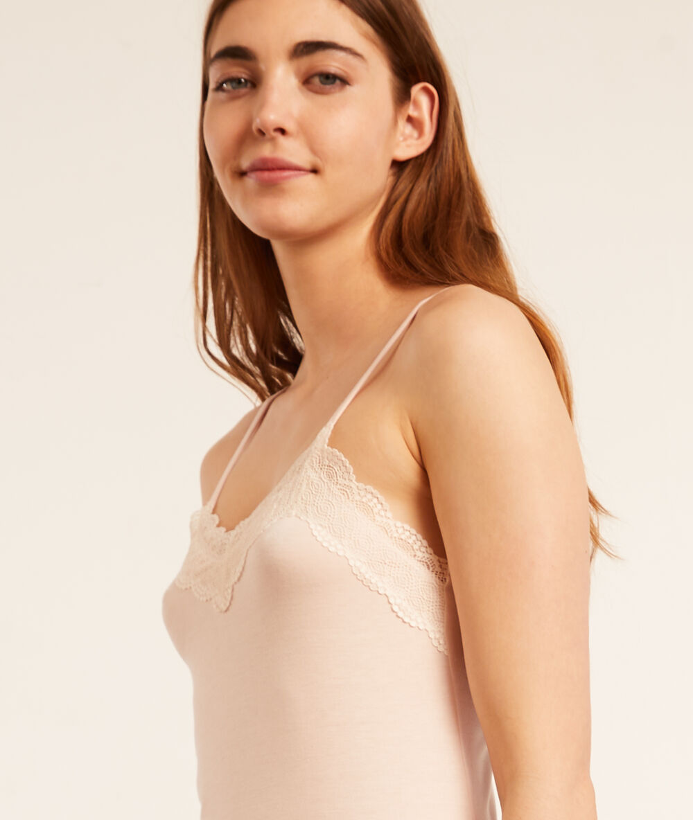 Nightdress with lace details pastel pink.