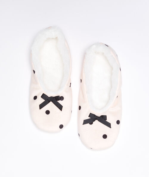 Polka dot fleece socks pink.