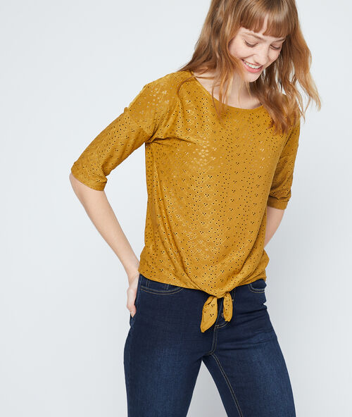 Knot front guipure lace t-shirt mustard.
