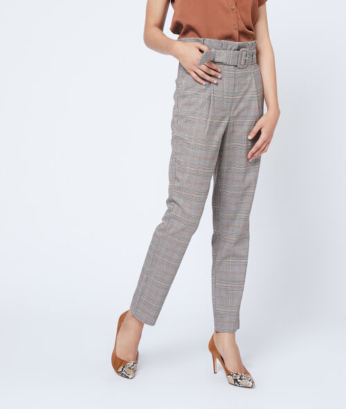 Pantalon carotte &agrave; motifs prince de galles camel.