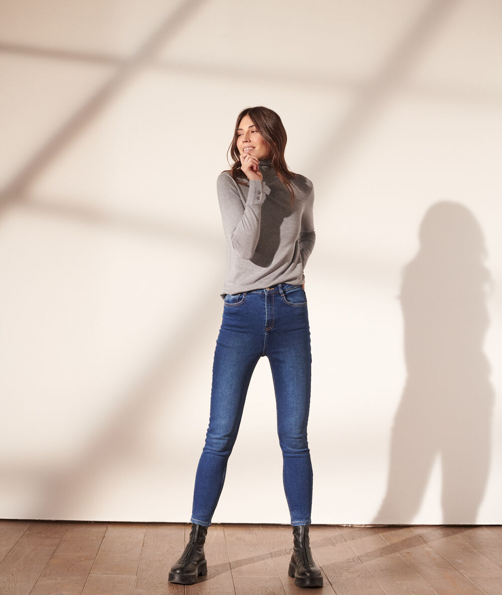 Fine turtleneck jumper grey marl.