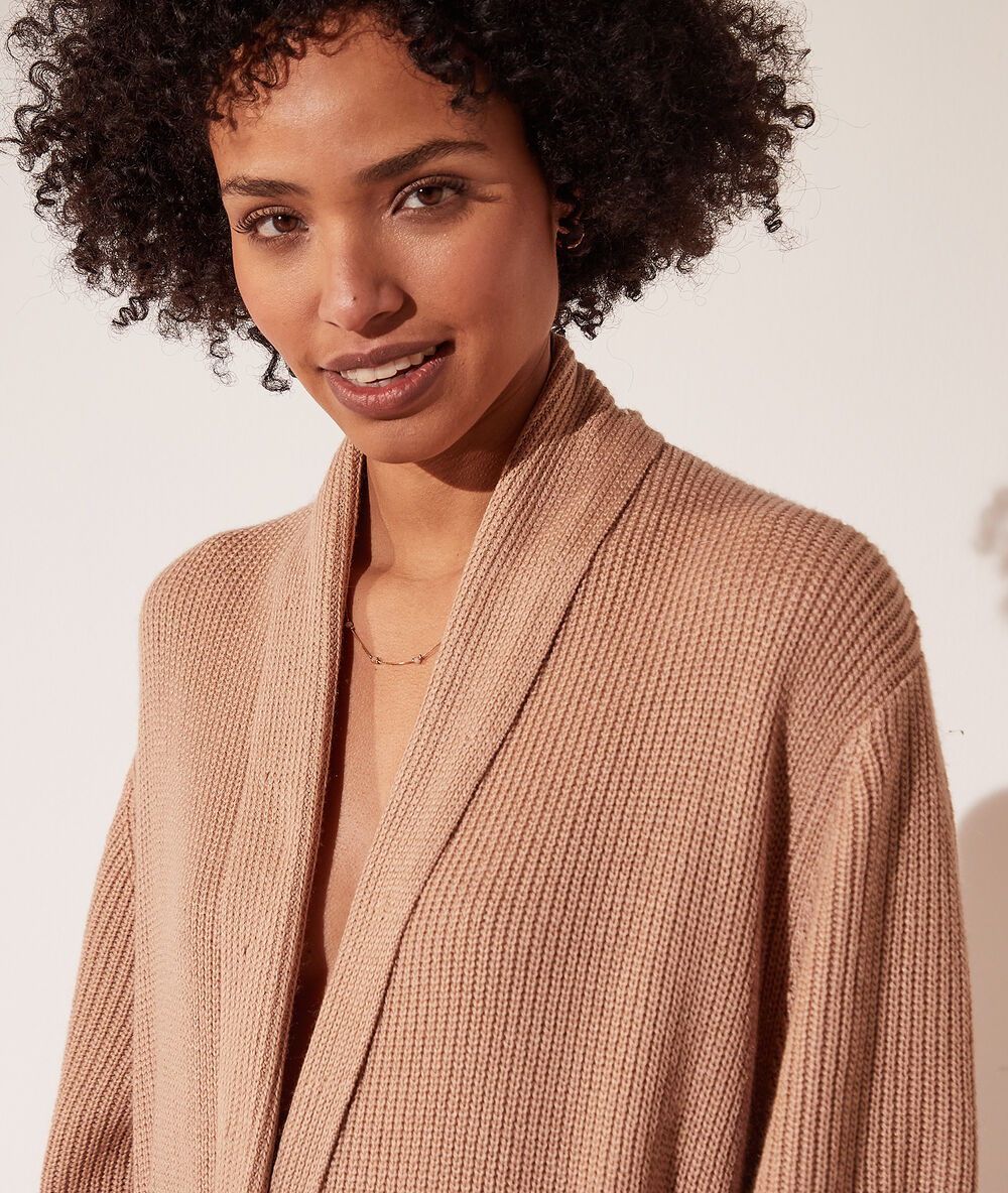 Long knitted cardigan camel.