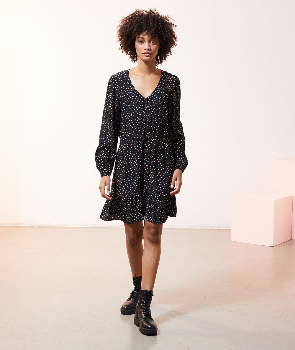 Robe fleurie boutonnée noir.