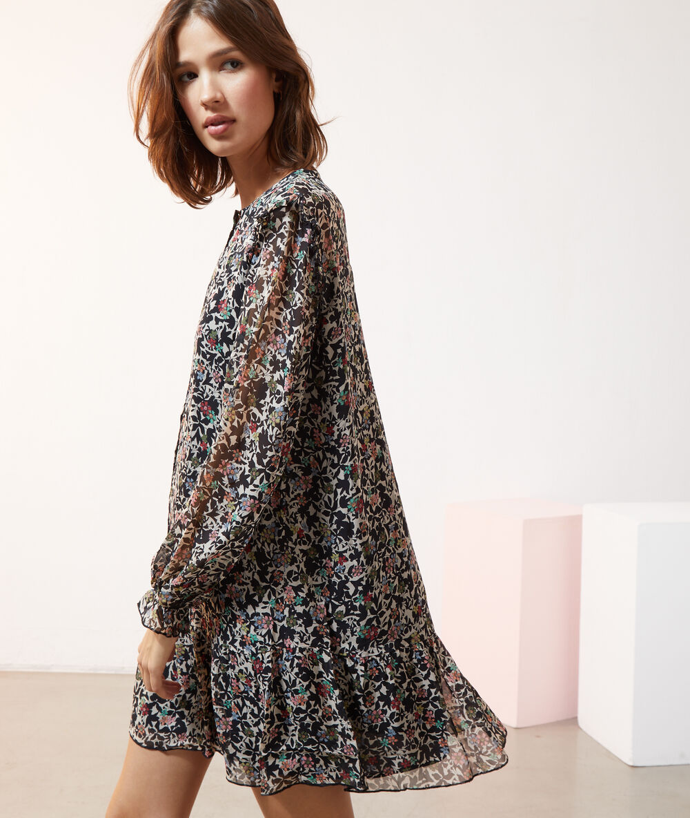 Robe fluide imprimé fleuri noir.