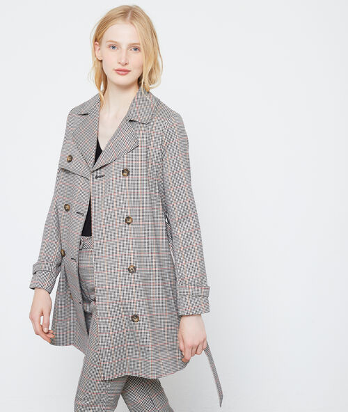 Trench &agrave; carreaux noir.