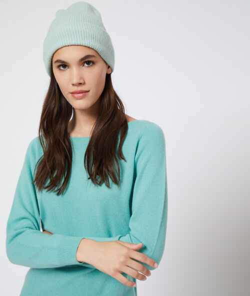 Bonnet c&ocirc;tel&eacute; uni sauge.