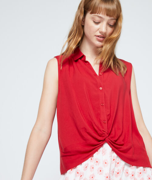Drape shirt crimson.