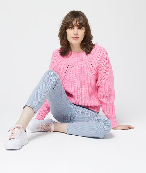 Large knit jumper light pink.