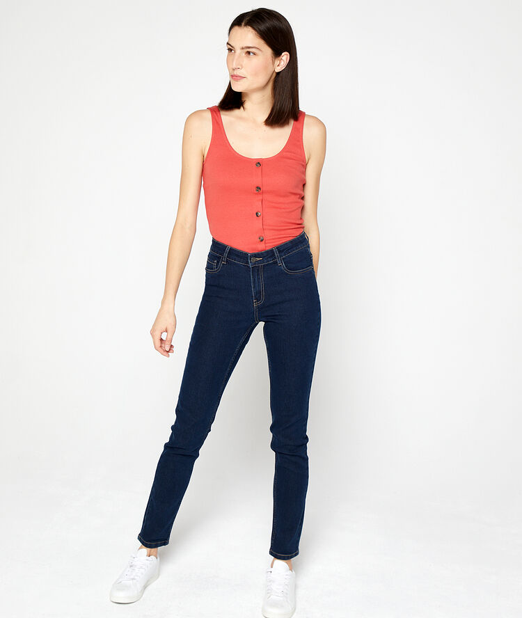 Buttoned tank top raspberry.