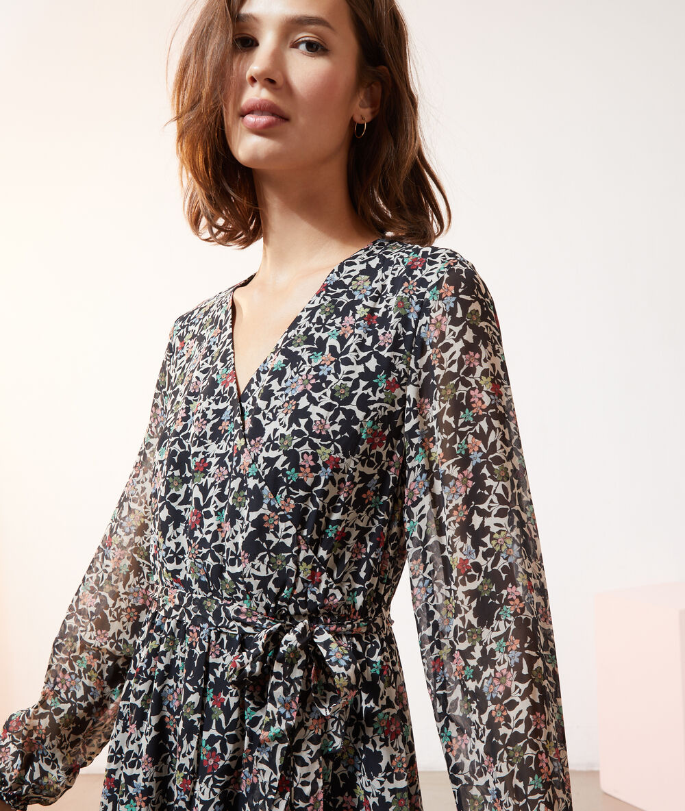 Robe longue imprimé fleuri noir.