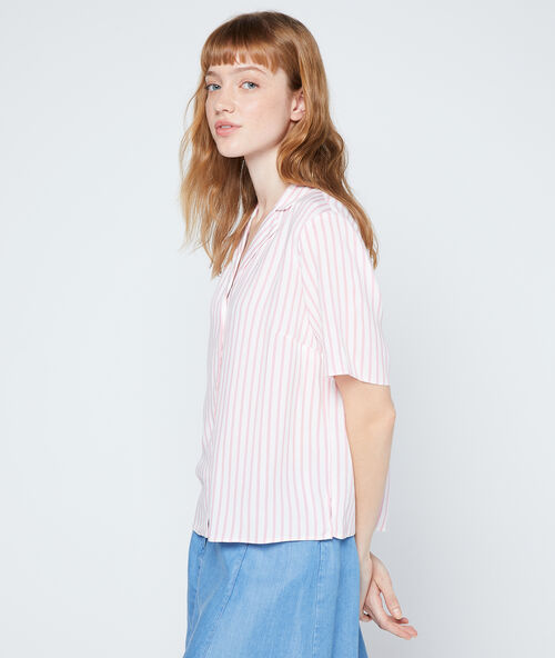Shirt in stripes light pink.