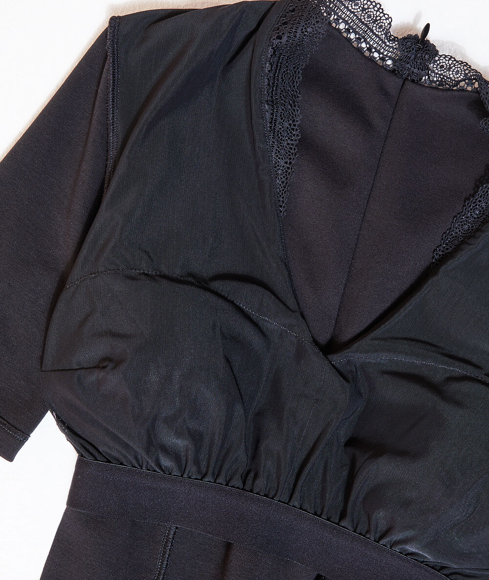 Robe zippée au dos 2 en 1 - brassière intégrée noir.