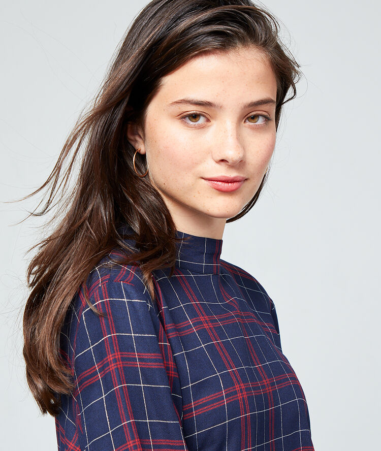 Tie back blouse in check navy.