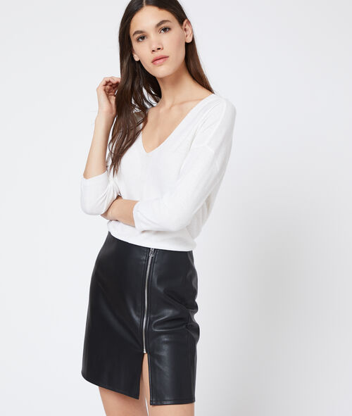 Leather look zipped skirt Leather look zipped skirt