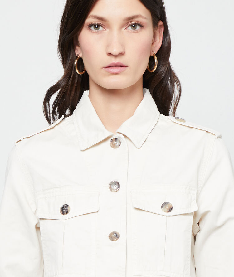 Jacket in an overshirt look white.