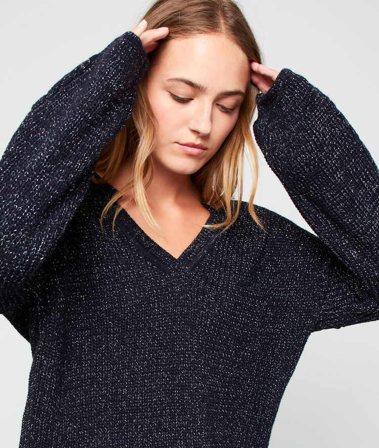 Metallic thread jumper in a maxi knit navy.