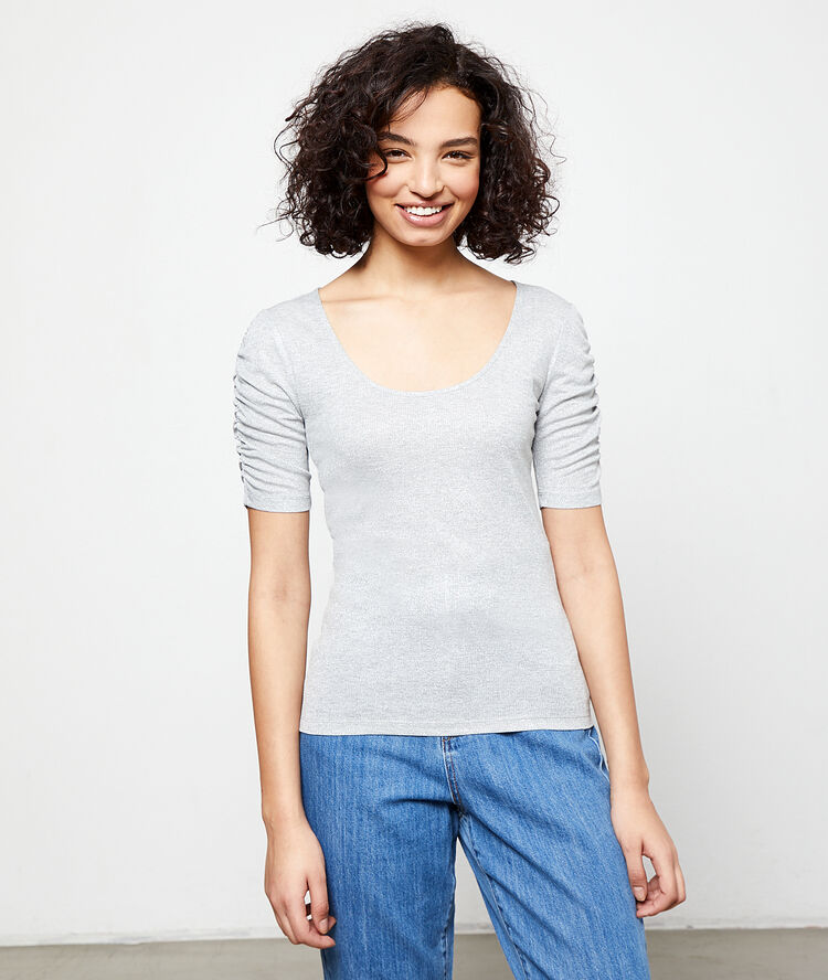 Metallic t-shirt silver.