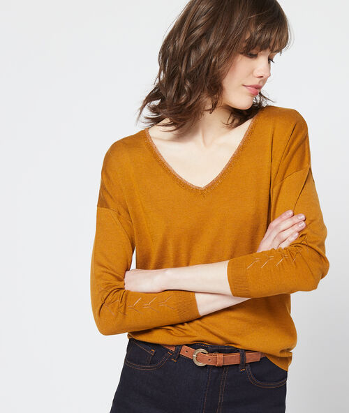 V neck jumper in fine knit mustard.