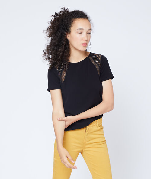 Top &agrave; dos ajour&eacute; noir.