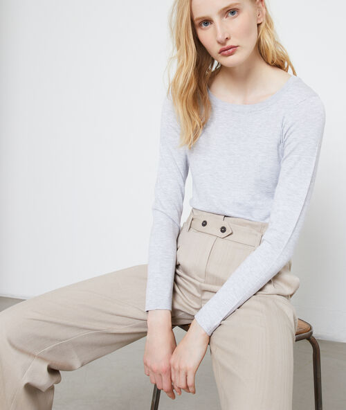 Crew neck jumper light grey marl.