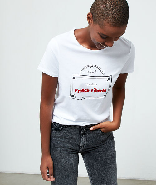 T-shirt with 'rue de la french libert&eacute;' message white.