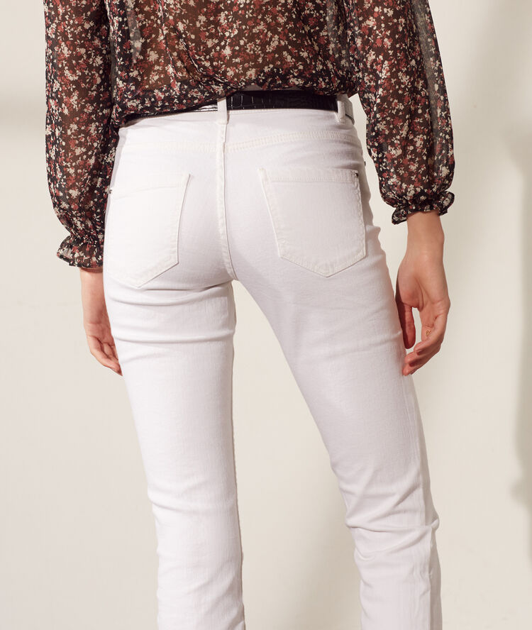 Straight leg jeans white.