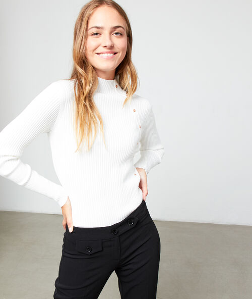 Pull c&ocirc;tel&eacute; &agrave; col roul&eacute; ecru.