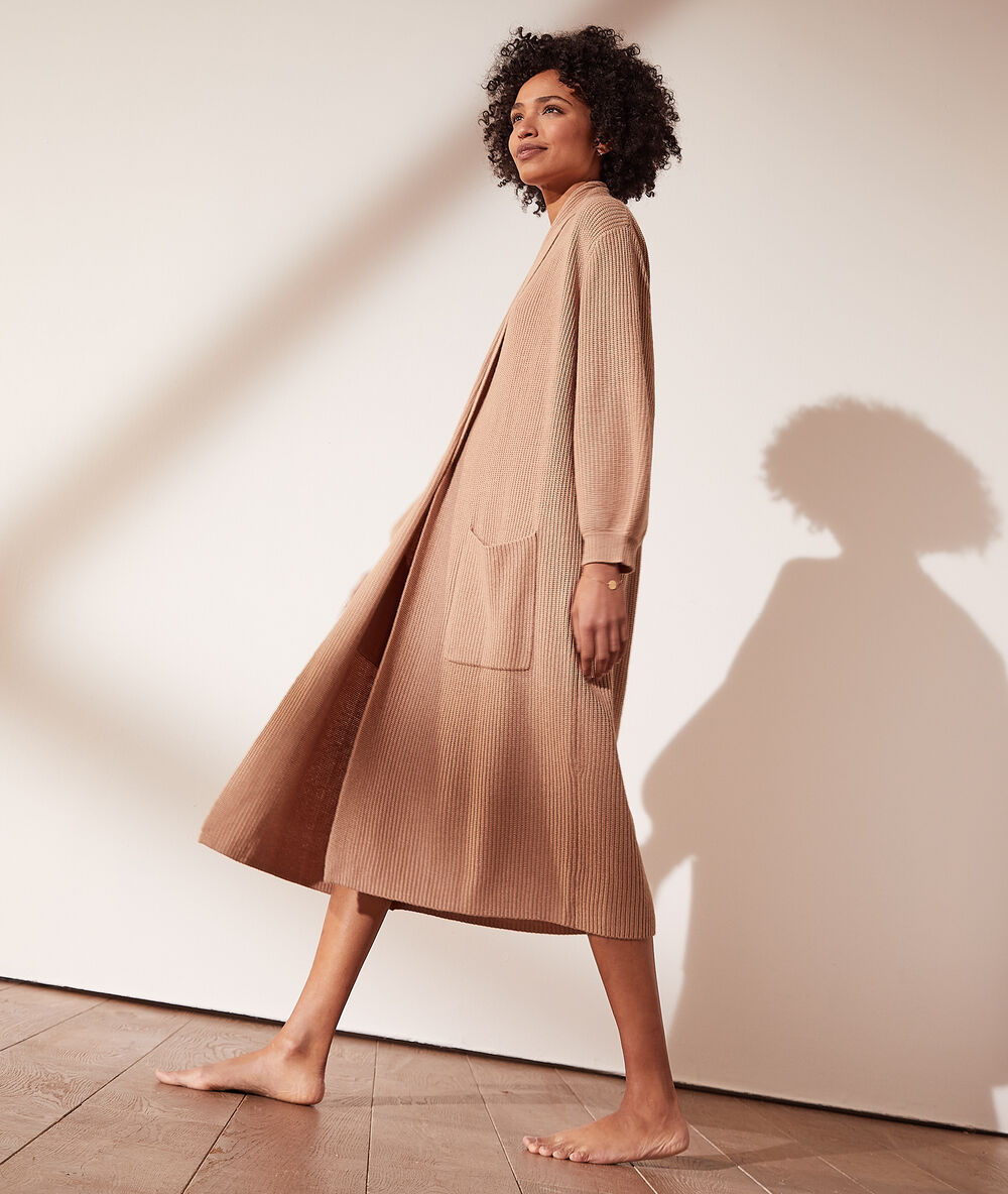 Long knitted cardigan camel.